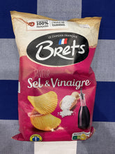 Brets Crinkle Cut Salt & Vinegar Flavour Chips 125g