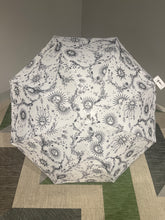 Guy de Jean ‘Solar’ full length sun and rain umbrella