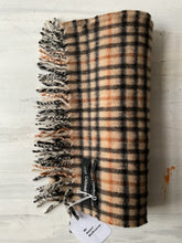 DAKS Signature pure cashmere scarf