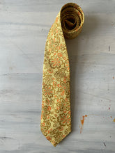 Duchamp London tie