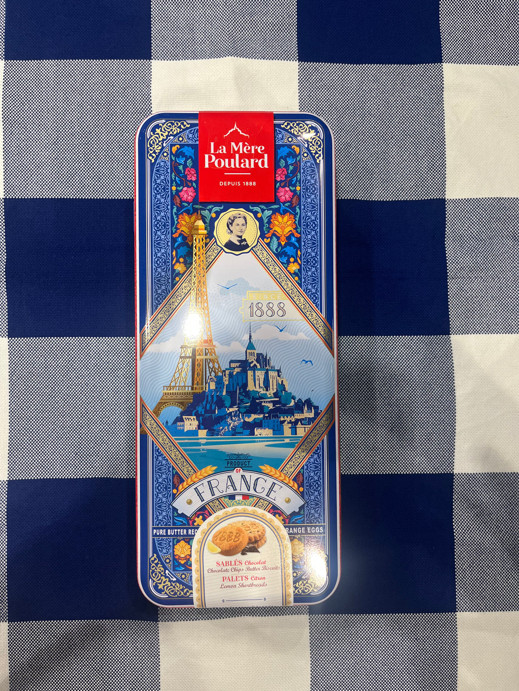 La Mère Poulard Eiffel Tower biscuit selection in tin boxes, 375g