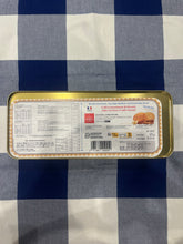 La Mère Poulard Eiffel Tower biscuit selection in tin boxes, 375g