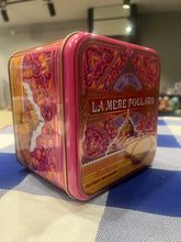 La Mère Poulard cube biscuit selection in tin boxes, 500g