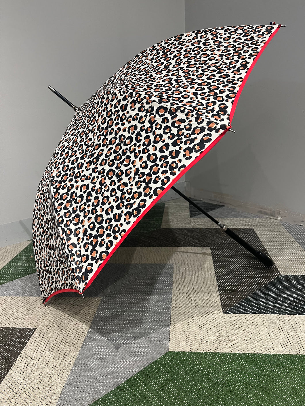 Le Parapluie Français full length leopard print umbrella