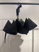 Guy de Jean ‘revolver’ black compact sun and rain umbrella