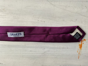 Drake’s London tie