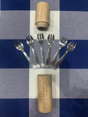 Roger Orfèvre 6 piece oyster fork set
