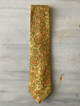 Duchamp London tie