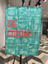 Le Jacquard Français EN CUISINE ! tea towel