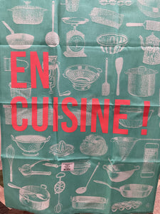 Le Jacquard Français EN CUISINE ! tea towel