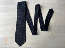 Drake’s London tie