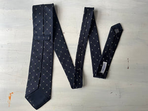 Drake’s London tie