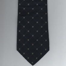 Drake’s London tie