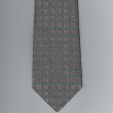 Daks tie