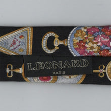 Leonard tie