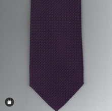 Drake’s London tie