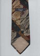 Hubert tie